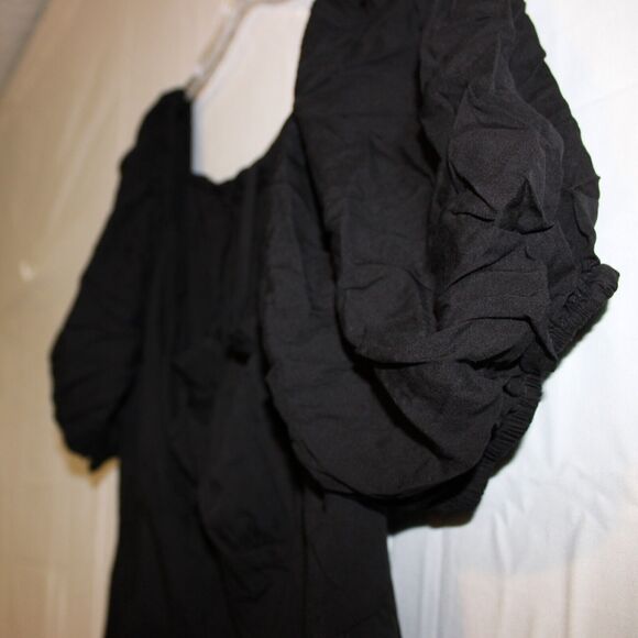 Bloomchic Dress Woman's Size 10 Medium Black Midi Cold Shoulder Pocket NWT - Picture 3 of 8